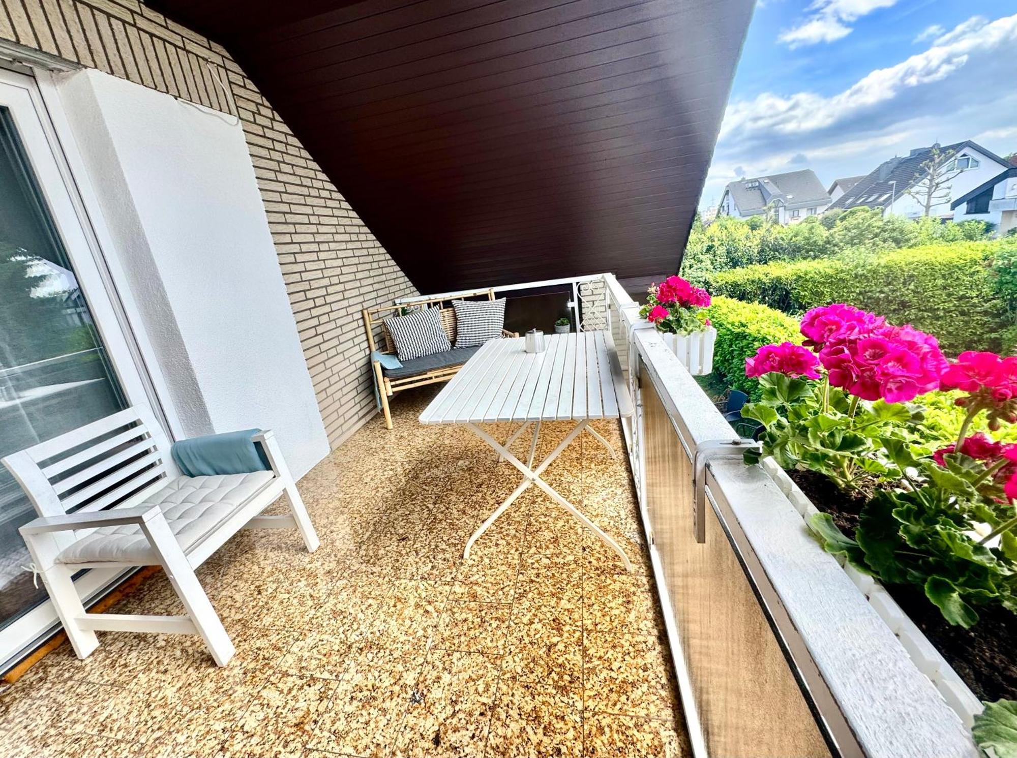 Villa Orchard Frankfurt Kriftel Exterior photo